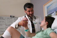 GoodNews-SunnyviewRehab bedside_1887.jpg